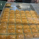 ナーディル ギュル  - 