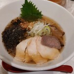 みなとや - 牛骨醤油ラーメン