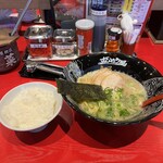 ラー麺 ずんどう屋 守山店 - 