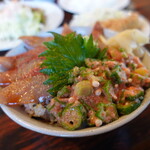 レストランビッグ - イナダの漬とオクラ明太丼