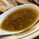 ラーメン もっけだの - 『ベジカレーラーメン』のスープ