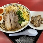 ラーメン もっけだの - 『ベジカレーラーメン＆刻みチャーシュー』