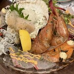 SEAFOOD STAND PACIOREK HANATARE - 