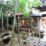 光原社 可否館 - 中庭から眺めた可否館の情景。