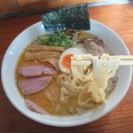 浜堂ラーメン - 麺のリフトアップ