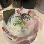 豚骨ラーメン専門 大名古屋一番軒 - 白豚骨　トッピングうずら