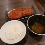 Tonkatsu Jiesu - 