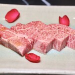 焼肉 拍手喝采 - 田村牛シャトーブリアン