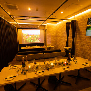 Private rooms for 20-30 people are also available depending on the number of people♪