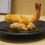 Sushiya Kotobuki - 海老天手巻き