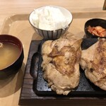 ステーキマッチョ フジグラン緑井 - 