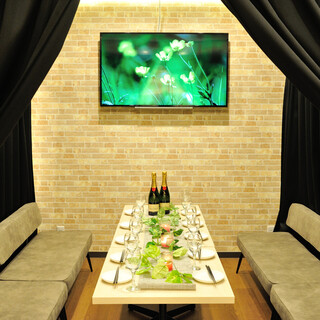 Private rooms can be accommodated for 2 to 10 people, 11 to 20 people, and 21 to 30 people♪