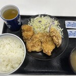 吉野家 - 2024/01/31
            から揚げ定食 並飯大飯各1 688円
            ✴︎和風ドレ×2
            ✴︎あすトククーポン
            ✴︎楽天ポイント
            ✴︎るろうに吉野家ポイント