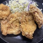 吉野家 - 2024/01/31
            から揚げ定食 並飯大飯各1 688円
            ✴︎和風ドレ×2
            ✴︎あすトククーポン
            ✴︎楽天ポイント
            ✴︎るろうに吉野家ポイント