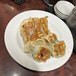 餃子専門店 藤井屋  - 