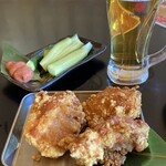 大衆昭和居酒屋 川崎の夕焼け一番星 - 唐揚げと梅きゅう