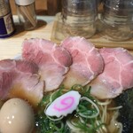 鶏そば のぶる - 低温レアチャーシュー
