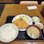 丸平食堂 - アジフライ定食850円