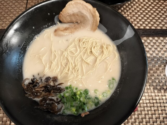濃厚とんこつラーメン 一峰 - 竹ノ塚/ラーメン | 食べログ
