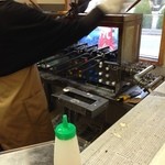 きらり - １匹ずつ焼き上げる