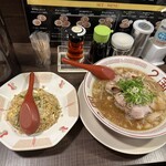 Ramen Nikoku - 