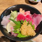 海鮮山 - 海鮮丼(税込1,200円)