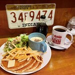 カフェ マチルダ - クラムチャウダーパンケーキセット