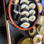 丸秀寿し - めじろ巻、鉄火巻き、ランチ