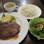 小さな街の食堂 cafe MISTY - サーロインステーキ～オニオンソース～　1,450円