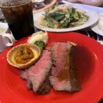 クイーン・オブ・ハートのバンケットホール - 