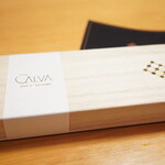 CALVA - 木箱に入って否が応でもにもテンションアゲアゲです