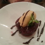 クアドリフォーリオ - ２０１３・１２・１０　洋ナシの赤ワインコンポート