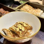 Sumiyaki Hitsumabushi Unagi Munagi - 茶碗もゴージャス！