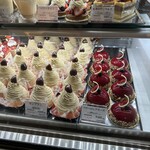 LE PINEAU Kitahorie Honten