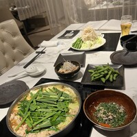 博多もつ鍋 やま中 博多店 - 酢もつ、センマイ、枝豆、もつ鍋３人前