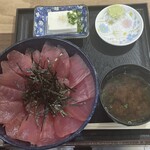 まぐろ太郎 - まぐろ丼¥950