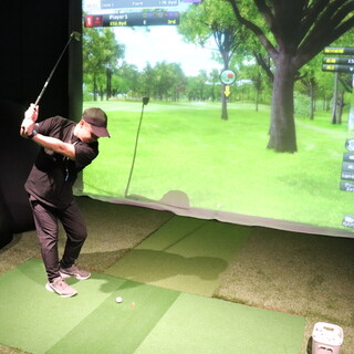 Golf indoors! Can be enjoyed by everyone from beginners to experienced players ☆