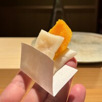 鮨 由う - 
