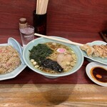 園春 - 半チャ半ラーメンと餃子