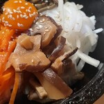 韓感 - 日替わり定食(850円)の石焼ビビンパ定食