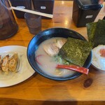 博多ラーメン 本丸亭 - 