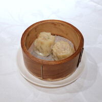 中国料理 四川 - 黒豚焼売（大きいけど一つ ¥１１００）