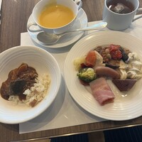 ポム・ダダン - 