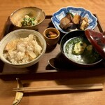 食堂 こより - 小松菜、帆立、玉子豆腐
            菜の花とひよこ豆の卯の花和え
            ぶり幽庵焼き〜菊芋のソース〜
            大根ご飯