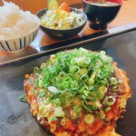鉄板酒場 ひとじまん - モチチーズ玉定食