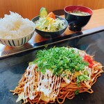Okonomiyaki Monjayaki Tekojiman Tsu - ネギマヨ焼きそば定食