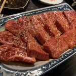 炭火焼肉徳重 - 
