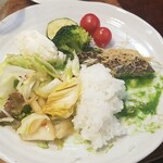 キッチン ブルー グローブ - 最後はお新香も添えてワンプレート