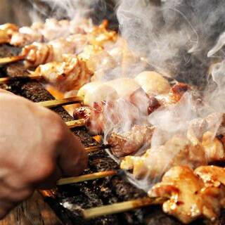 ``Assorted Yakitori (grilled chicken skewers)'' with Daisen chicken grilled over Tosa Bincho charcoal