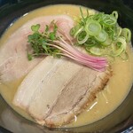 Mugi To Ramen - 鶏白湯 950円